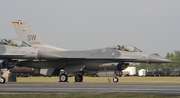 United States Air Force General Dynamics F-16CM Fighting Falcon (90-0806) at  Dayton International, United States