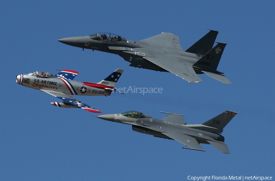 United States Air Force General Dynamics F-16CM Fighting Falcon (91-0348) | Photo 463051