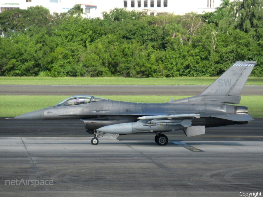 United States Air Force General Dynamics F-16C Fighting Falcon (91-0387) | Photo 605025