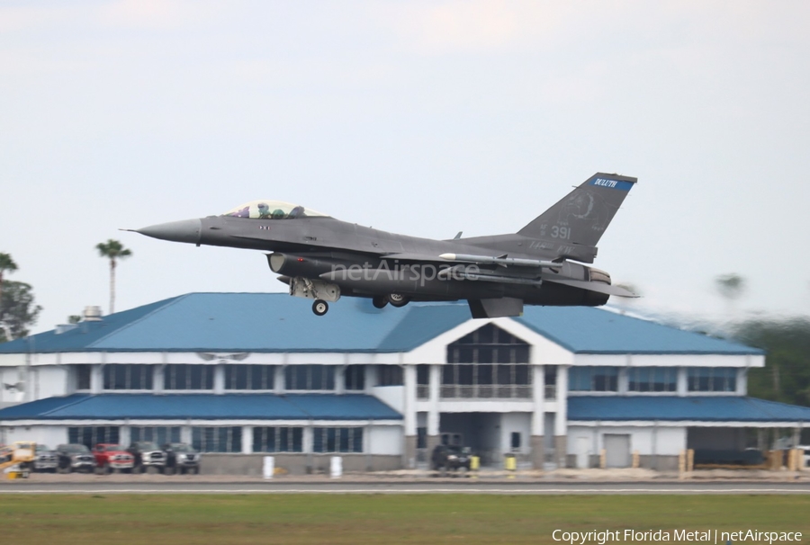 United States Air Force General Dynamics F-16CM Fighting Falcon (91-0391) | Photo 563756