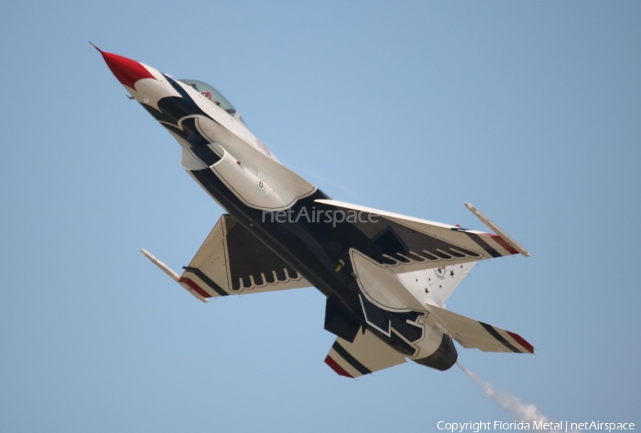 United States Air Force General Dynamics F-16CM Fighting Falcon (91-0392) | Photo 463218