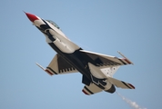 United States Air Force General Dynamics F-16CM Fighting Falcon (91-0392) at  Cleveland - Burke Lakefront, United States