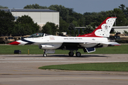 United States Air Force General Dynamics F-16CM Fighting Falcon (91-0392) at  Oshkosh - Wittman Regional, United States