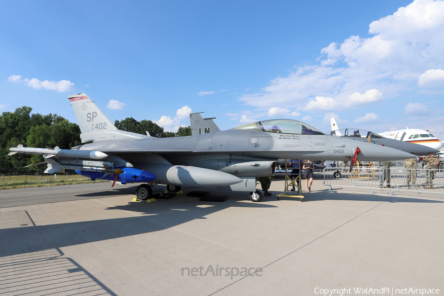 United States Air Force General Dynamics F-16CM Fighting Falcon (91-0402) | Photo 536687