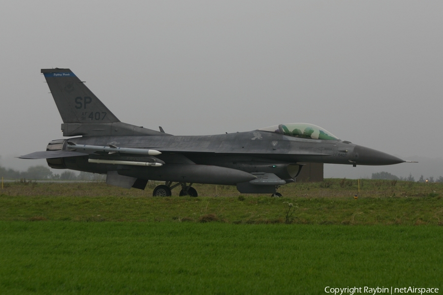 United States Air Force General Dynamics F-16CM Fighting Falcon (91-0407) | Photo 553881
