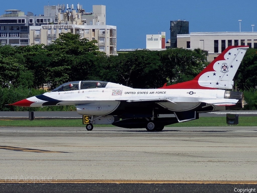 United States Air Force General Dynamics F-16DM Fighting Falcon (91-0466) | Photo 127565