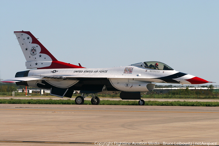 United States Air Force General Dynamics F-16CM Fighting Falcon (92-3***) | Photo 162579