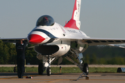 United States Air Force General Dynamics F-16CM Fighting Falcon (92-3***) at  Rockford - International, United States