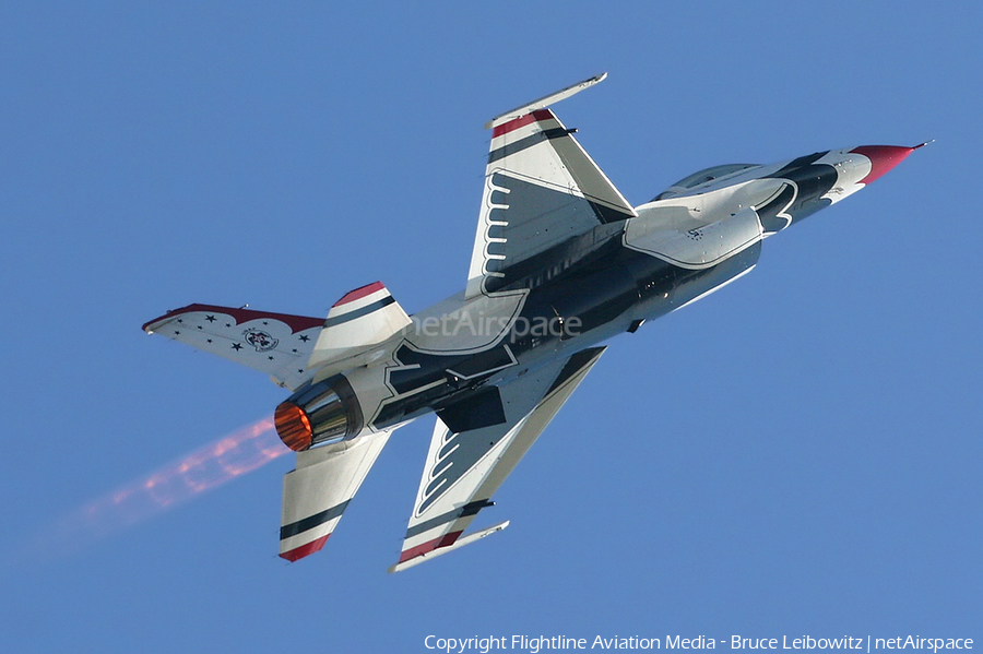 United States Air Force General Dynamics F-16CM Fighting Falcon (92-3***) | Photo 162586