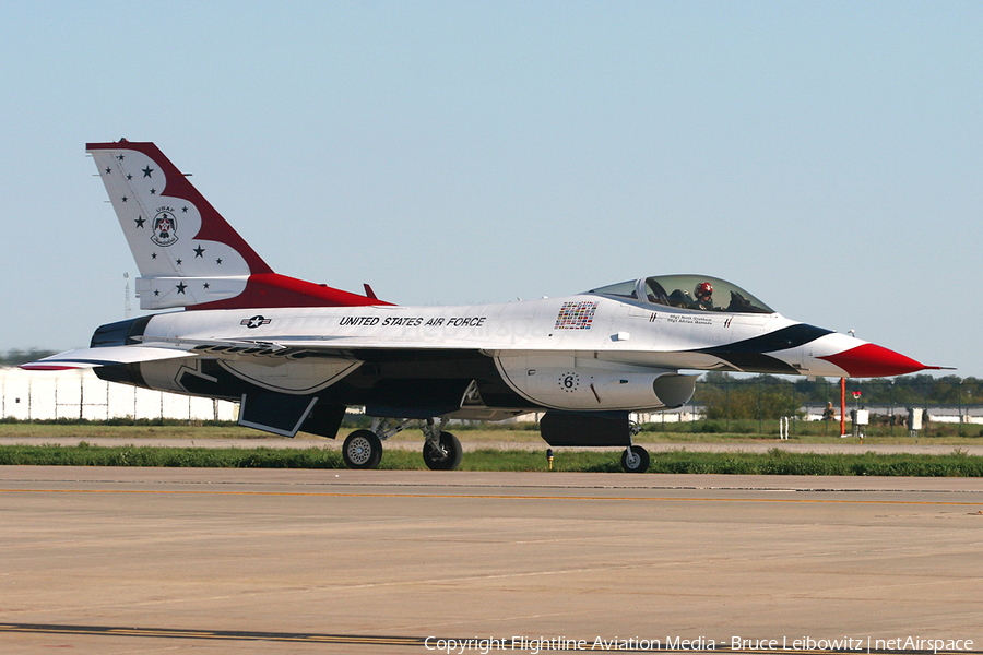 United States Air Force General Dynamics F-16CM Fighting Falcon (92-3***) | Photo 176755