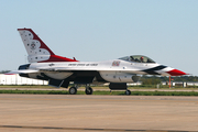 United States Air Force General Dynamics F-16CM Fighting Falcon (92-3***) at  Rockford - International, United States