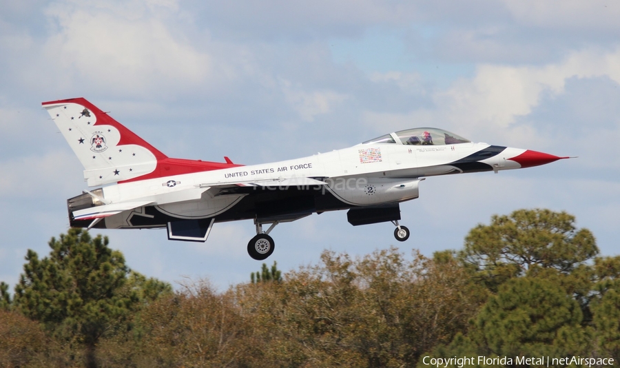 United States Air Force General Dynamics F-16CM Fighting Falcon (92-3881) | Photo 370374