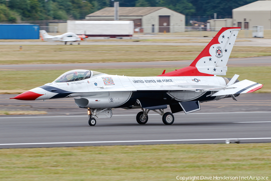 United States Air Force General Dynamics F-16CM Fighting Falcon (92-3881) | Photo 450120