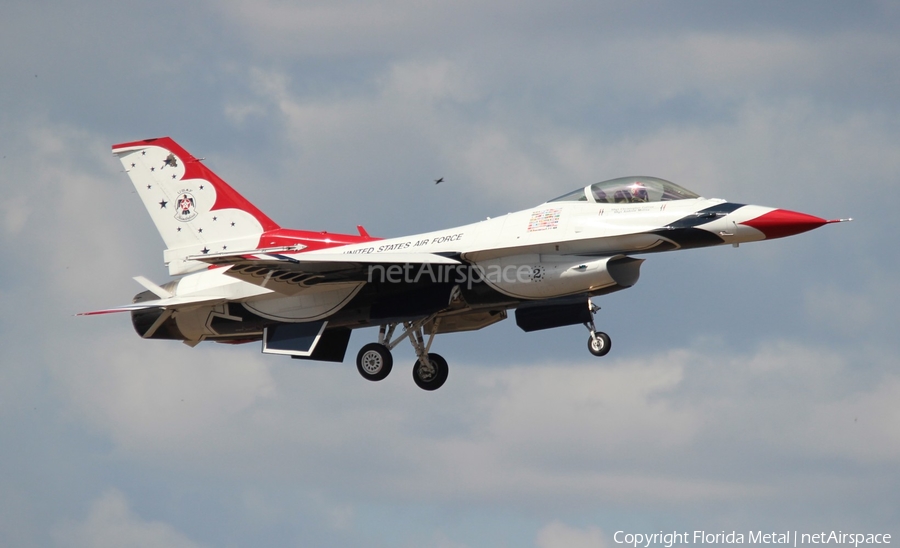 United States Air Force General Dynamics F-16CM Fighting Falcon (92-3881) | Photo 325209