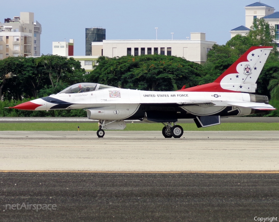 United States Air Force General Dynamics F-16CM Fighting Falcon (92-3898) | Photo 127557