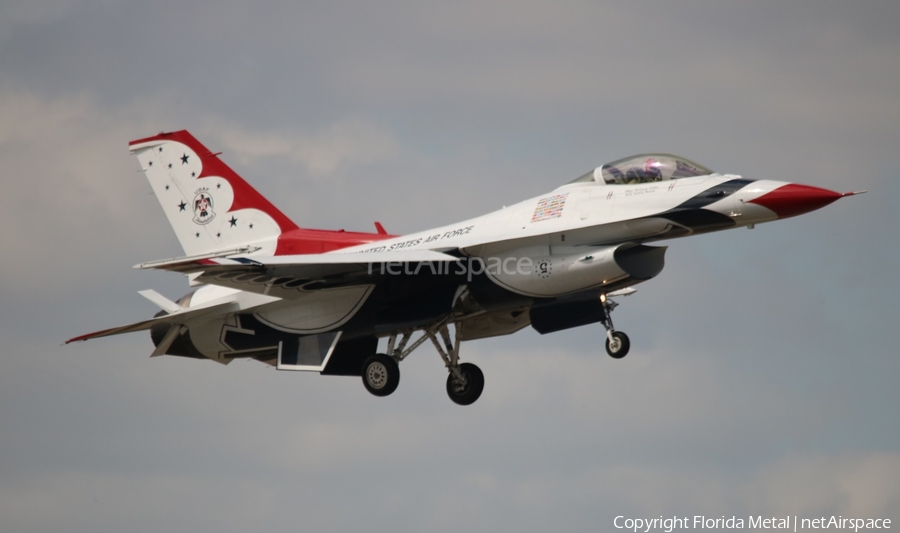 United States Air Force General Dynamics F-16CM Fighting Falcon (92-3908) | Photo 463508