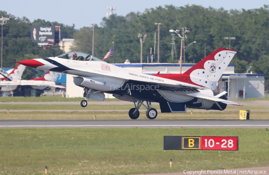 United States Air Force General Dynamics F-16CM Fighting Falcon (92-3908) | Photo 514608