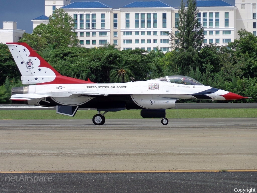 United States Air Force General Dynamics F-16CM Fighting Falcon (92-3908) | Photo 126707