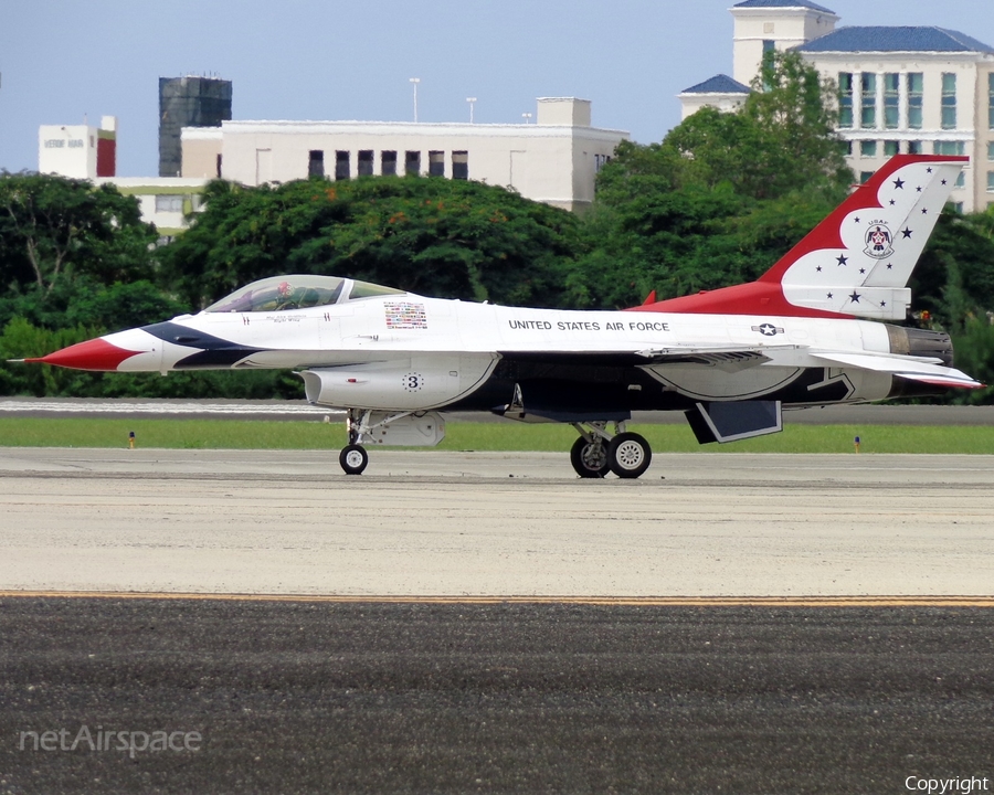United States Air Force General Dynamics F-16CM Fighting Falcon (92-3908) | Photo 127559