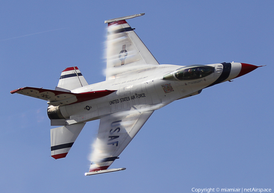 United States Air Force General Dynamics F-16CM Fighting Falcon (92-3908) | Photo 150820