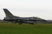 United States Air Force General Dynamics F-16CM Fighting Falcon (92-3915) at  Florennes AFB, Belgium