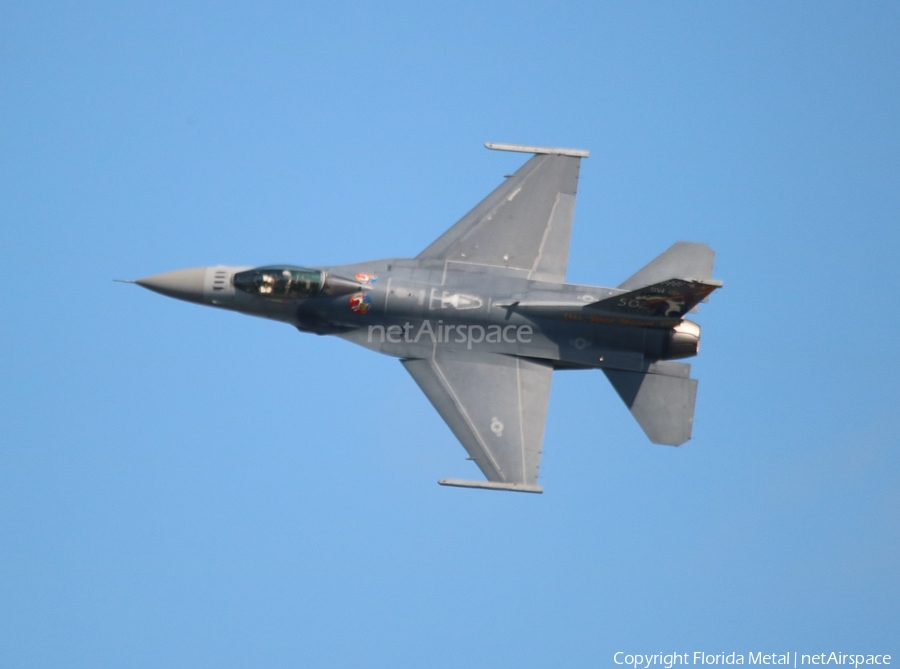 United States Air Force General Dynamics F-16CM Fighting Falcon (92-3920) | Photo 463514