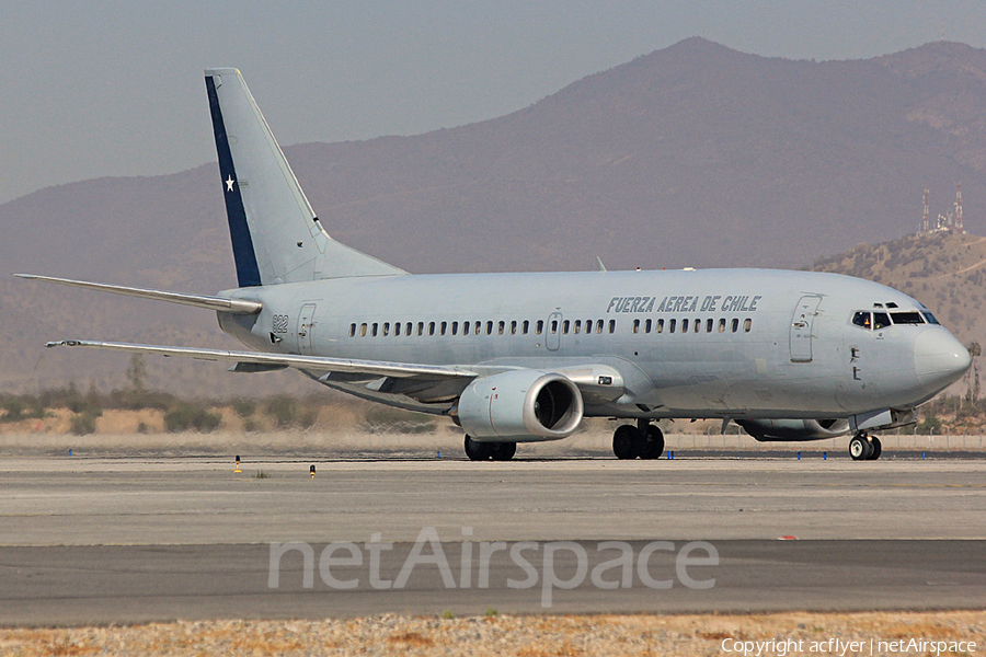 Chilean Air Force (Fuerza Aerea De Chile) Boeing 737-330(QC) (922) | Photo 158965