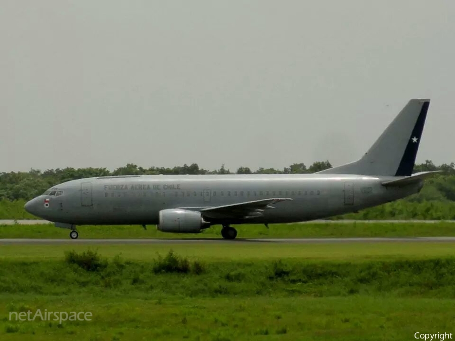 Chilean Air Force (Fuerza Aerea De Chile) Boeing 737-330(QC) (922) | Photo 51718