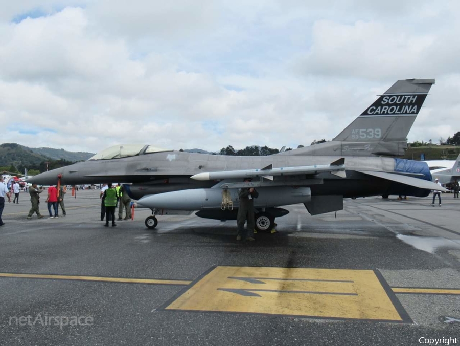 United States Air Force General Dynamics F-16CM Fighting Falcon (93-0539) | Photo 350411