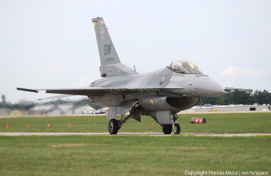 United States Air Force General Dynamics F-16CM Fighting Falcon (93-0540) | Photo 604436