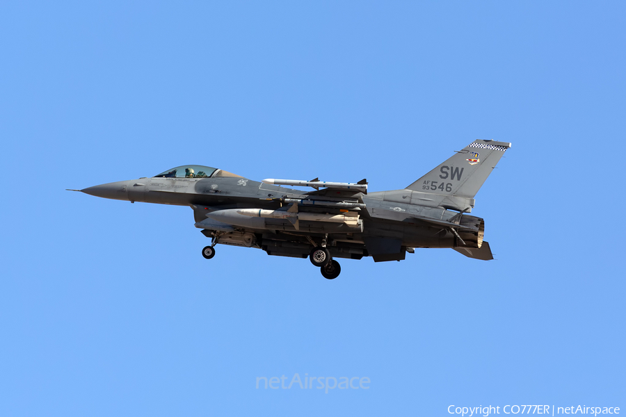 United States Air Force General Dynamics F-16CM Fighting Falcon (93-0546) | Photo 420959