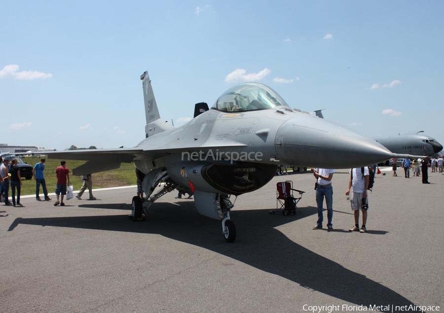 United States Air Force General Dynamics F-16CM Fighting Falcon (93-0546) | Photo 463591