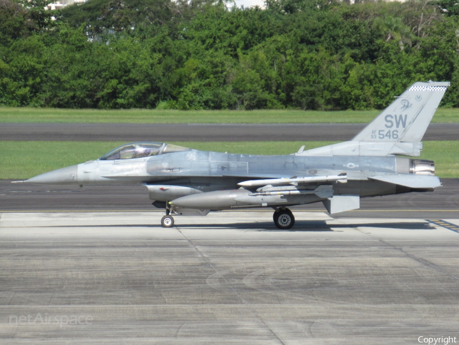United States Air Force General Dynamics F-16CM Fighting Falcon (93-0546) | Photo 605024