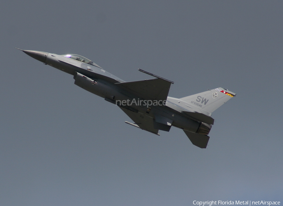 United States Air Force General Dynamics F-16CM Fighting Falcon (93-0546) | Photo 463610