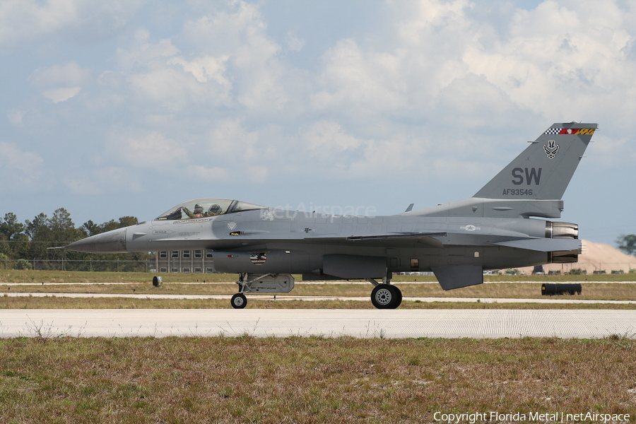 United States Air Force General Dynamics F-16CM Fighting Falcon (93-0546) | Photo 463611