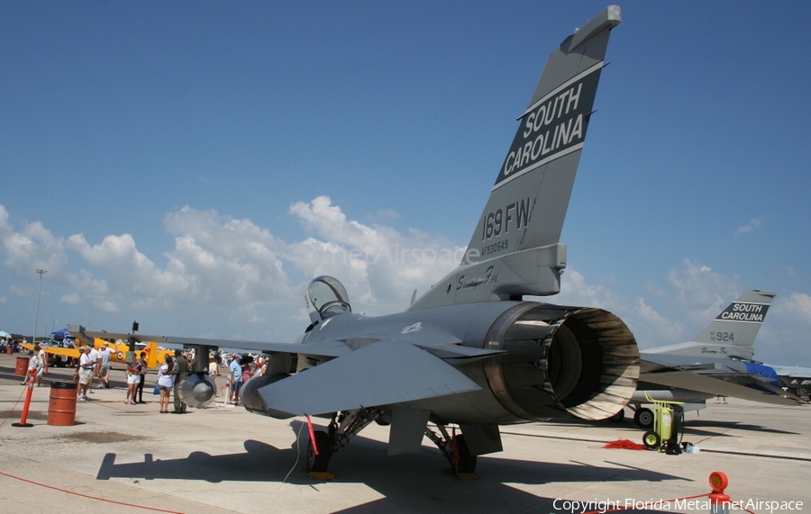 United States Air Force General Dynamics F-16CM Fighting Falcon (93-0549) | Photo 463615