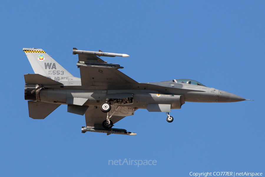 United States Air Force General Dynamics F-16CM Fighting Falcon (93-0553) | Photo 49351