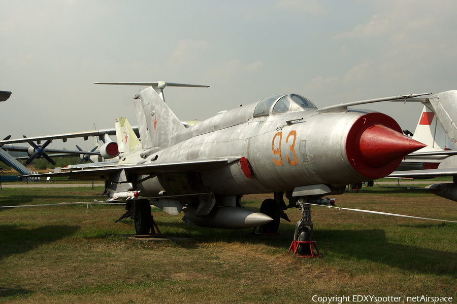 Soviet Union Air Force Mikoyan-Gurevich MiG-21PFS Fishbed-D (93 RED) | Photo 345712