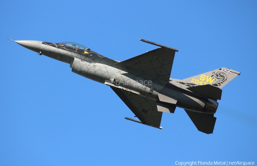 United States Air Force General Dynamics F-16CM Fighting Falcon (94-0047) | Photo 463710