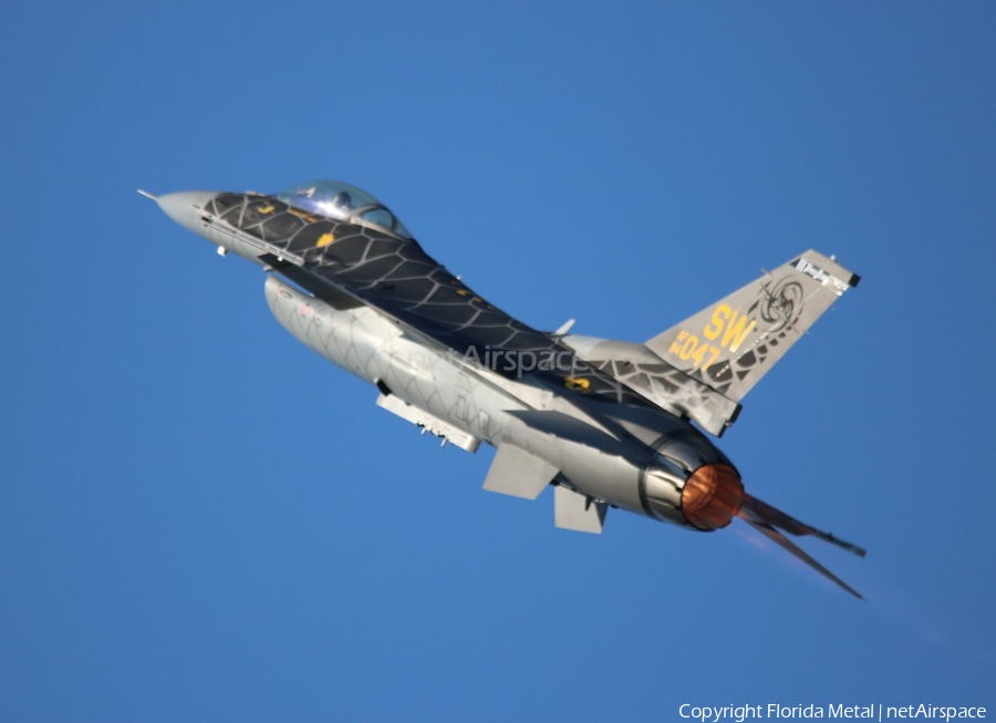 United States Air Force General Dynamics F-16CM Fighting Falcon (94-0047) | Photo 604506