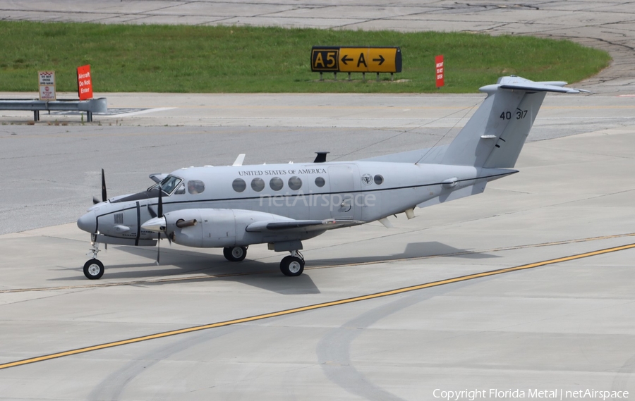 United States Army Beech C-12V Huron (94-0317) | Photo 627603