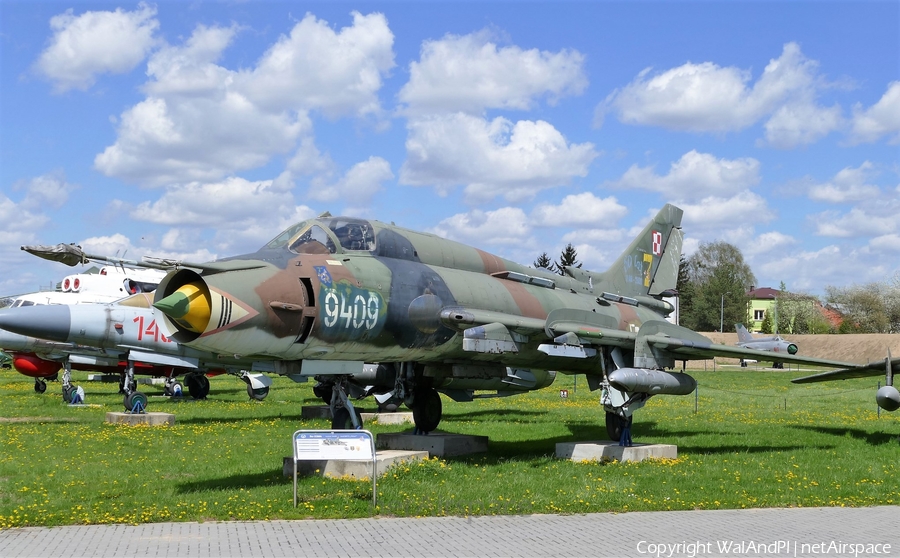 Polish Air Force (Siły Powietrzne) Sukhoi Su-22M4 Fitter-K (9409) | Photo 446501