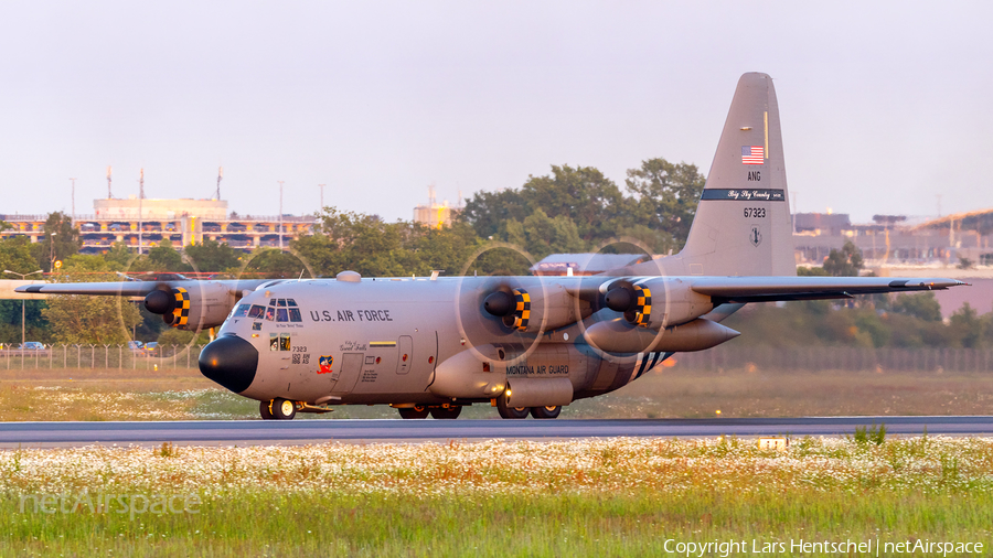 United States Air Force Lockheed C-130H Hercules (96-7323) | Photo 572240