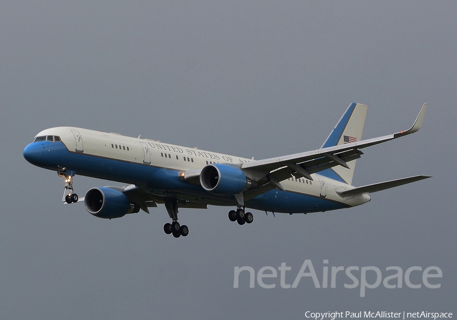 United States Air Force Boeing C-32A (98-0002) | Photo 164056