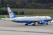 United States Air Force Boeing C-32A (98-0002) at  Cologne/Bonn, Germany