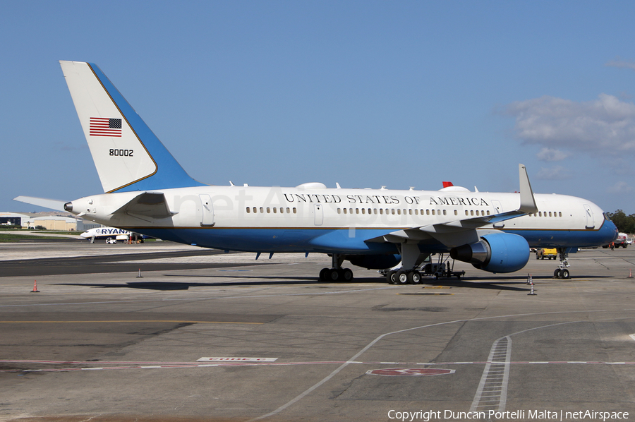 United States Air Force Boeing C-32A (98-0002) | Photo 404436