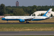 United States Air Force Boeing C-32A (98-0002) at  Berlin - Tegel, Germany