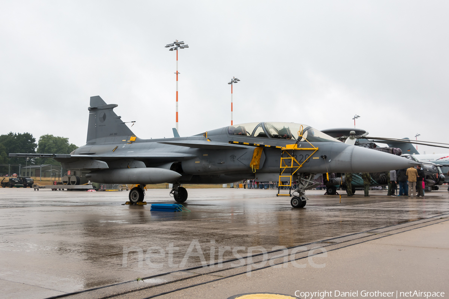 Czech Air Force SAAB JAS 39D Gripen (9820) | Photo 190795