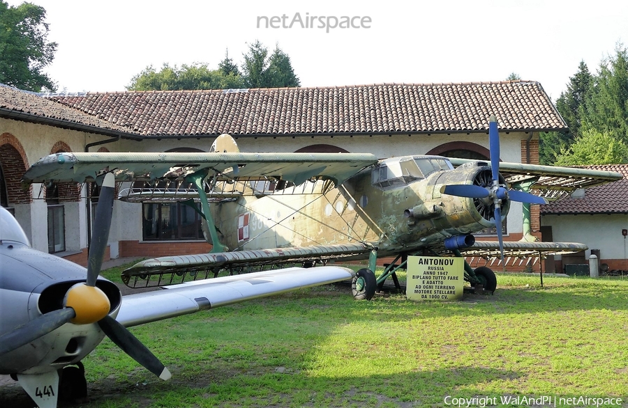 Polish Air Force (Siły Powietrzne) PZL-Mielec An-2T (9868) | Photo 442985