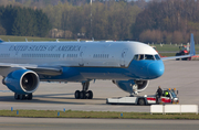 United States Air Force Boeing C-32A (99-0003) at  Hamburg - Fuhlsbuettel (Helmut Schmidt), Germany